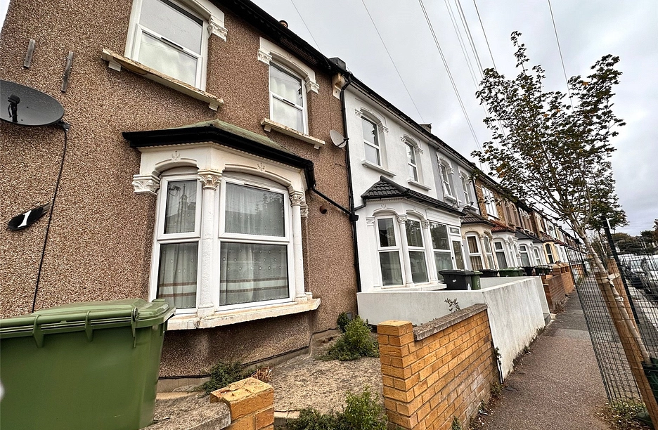 1 bedroom apartment to rent - St Georges Road, London, E10