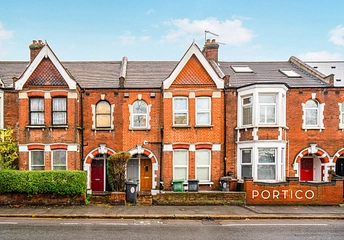 3 bedroom apartment to rent - High Road Leyton, London, E10 - Property View 1