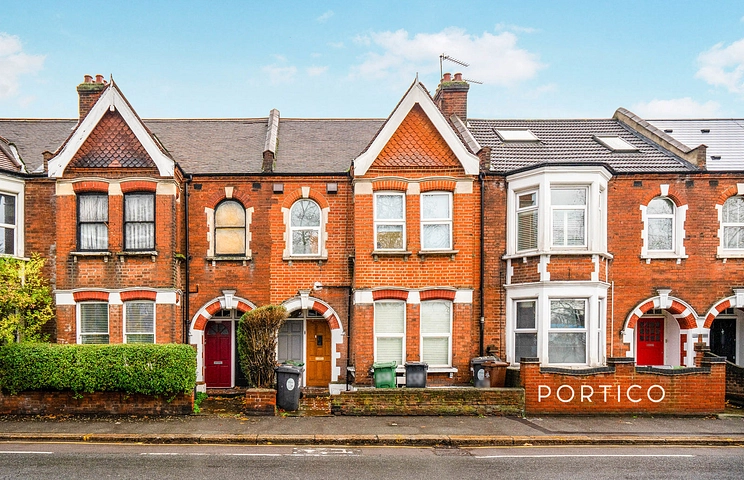 3 bedroom apartment to rent - High Road Leyton, London, E10 - Property View 1