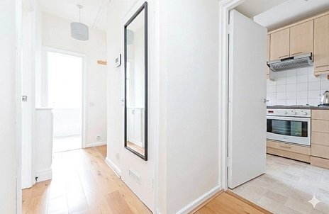 1 bedroom house to rent - Vicarage Crescent, London, SW11 - Property View 2