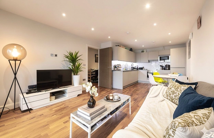 2 bedroom apartment to rent - Holman Road, London, SW11 - Property View 1