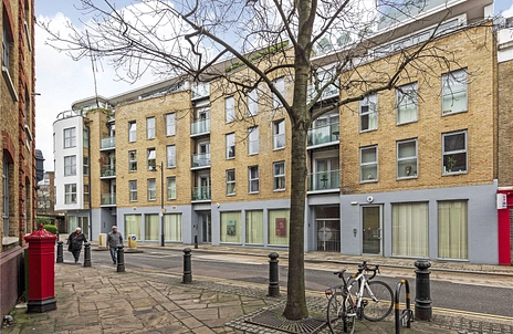 2 bedroom apartment to rent - Battersea Square, London, SW11 - Property View 3