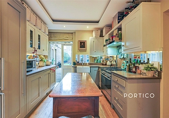 3 bedroom apartment to rent - Albert Bridge Road, London, SW11 - Property View 1