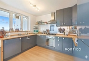 2 bedroom apartment to rent - Shuttleworth Road, London, SW11 - Property View 4