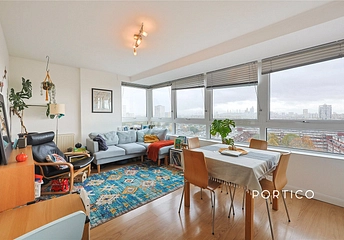 2 bedroom apartment to rent - Shuttleworth Road, London, SW11