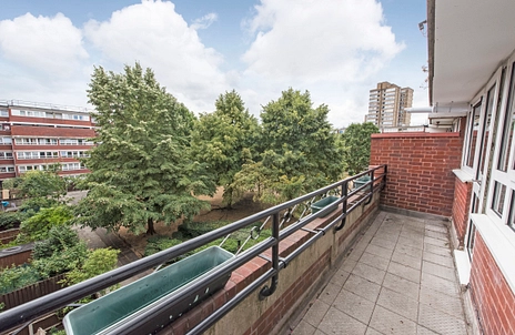 3 bedroom apartment to rent - Goulden House, Bullen Street, London, SW11