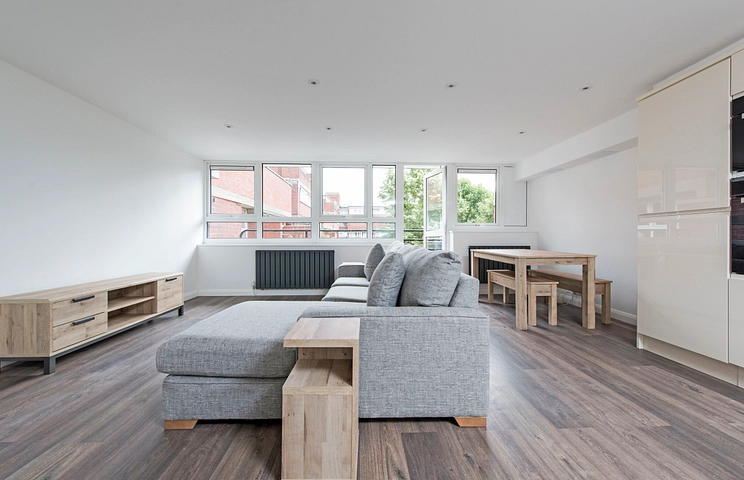 3 bedroom apartment to rent - Goulden House, Bullen Street, London, SW11