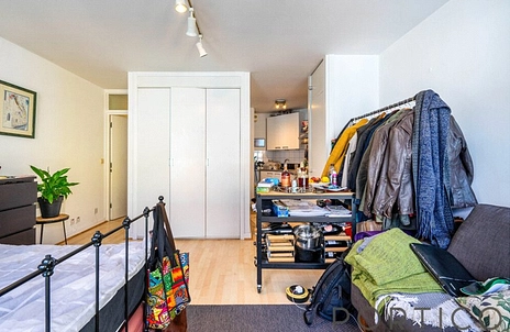 apartment to rent - Battersea Church Road, London, SW11