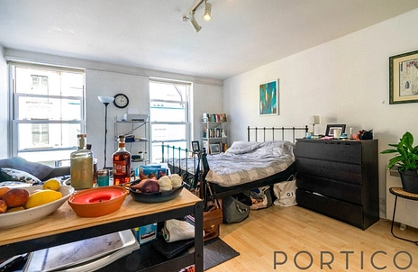 apartment to rent - Battersea Church Road, London, SW11