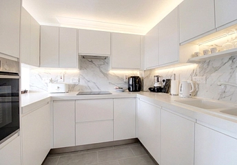 1 bedroom apartment to rent - Lombard Road, London, SW11 - Property View 1