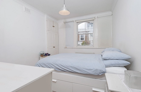 2 bedroom apartment to rent - Bennerley Road, London, SW11