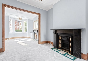 4 bedroom apartment to rent - Tregarvon Road, London, SW11 - Property View 1