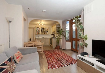 2 bedroom apartment to rent - London, SW11 - Property View 1