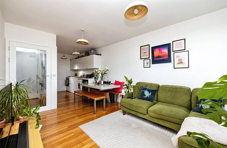 1 bedroom apartment to rent - Garratt Lane, London, SW18 - Property View 2