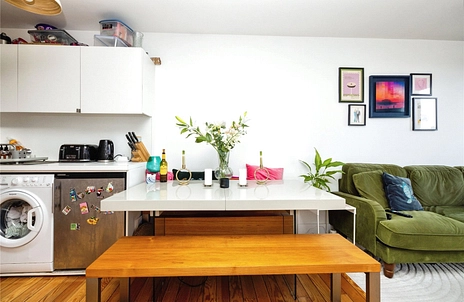 1 bedroom apartment to rent - Garratt Lane, London, SW18 - Property View 3