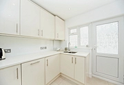 2 bedroom apartment to rent - Chesham Court, Trinity Road, London, SW18 - Property View 2