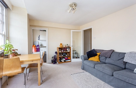 1 bedroom apartment to rent - Huron Road, London, SW17