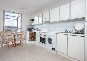 2 bedroom apartment to rent - Osprey Heights, 7 Bramlands Close, London, SW11 - Property View 1