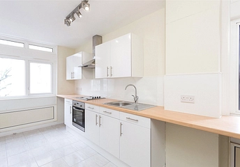 2 bedroom apartment to rent - Cedars Road, London, SW4