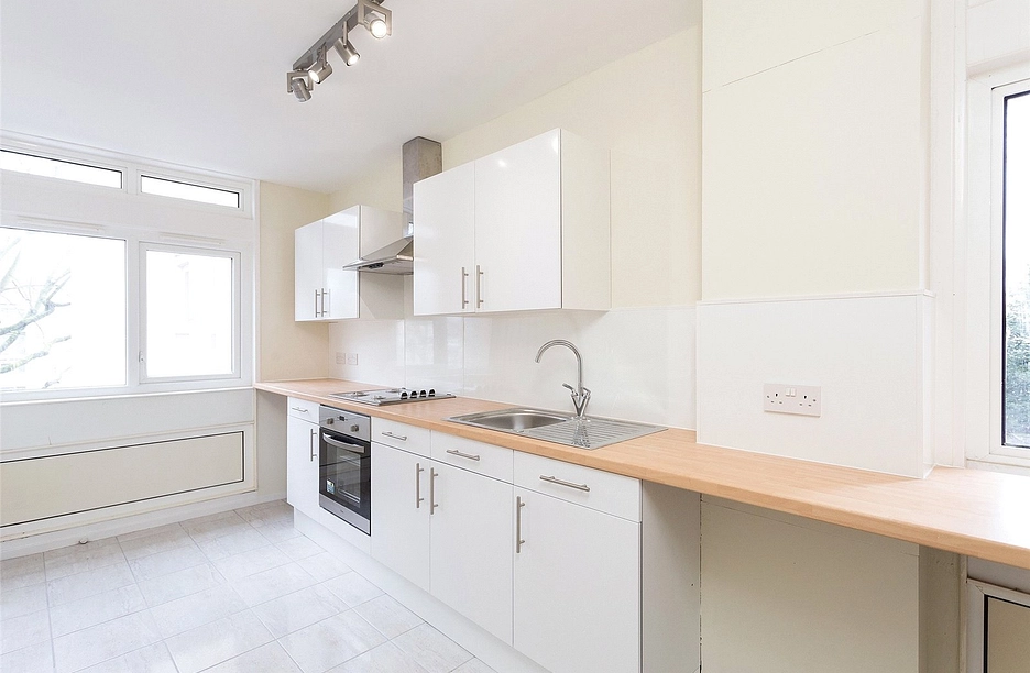 2 bedroom apartment to rent - Cedars Road, London, SW4