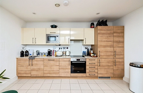 2 bedroom apartment to rent - Cornell Square, London, SW8