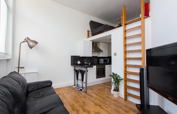 1 bedroom apartment to rent - Wandsworth Road, London, SW8