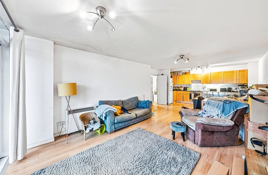 2 bedroom apartment to rent - Inverness Mews, Galleons Point, London, E16 - Property View 1