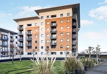 1 bedroom apartment to rent - Inverness Mews, Fishguard Way, London, E2SP16 - Property View 1