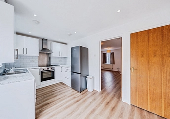2 bedroom house to rent - Peridot Street, London, E6