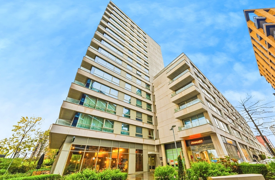 1 bedroom apartment to rent - Corsair House, 5 Starboard Way, London, E16 - Property View 1