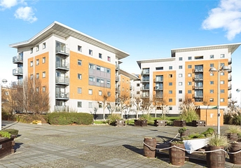 2 bedroom apartment to rent - Fishguard Way, London, E16 - Property View 1