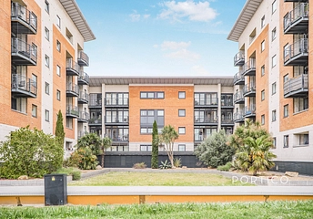 2 bedroom apartment to rent - Fishguard Way, Galleons Lock, London, E16 - Property View 1