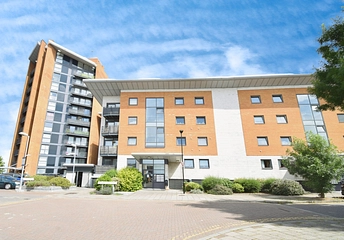 1 bedroom apartment to rent - Fishguard Way, London, E16 - Property View 1