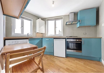 apartment to rent - Askew Road, London, W12 - Property View 1