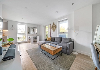 1 bedroom apartment to rent - Granta Court, Trinity Way, London, W3 - Property View 1