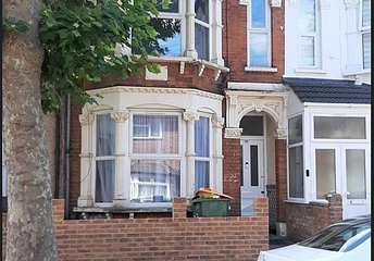 3 bedroom house to rent - Goldsmith Avenue, Manor Park, London, E12 - Property View 1