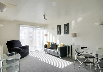 2 bedroom apartment to rent - Flint Close, London, E15 - Property View 1