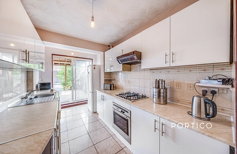 3 bedroom house to rent - London Road, Stone, Dartford, DA2