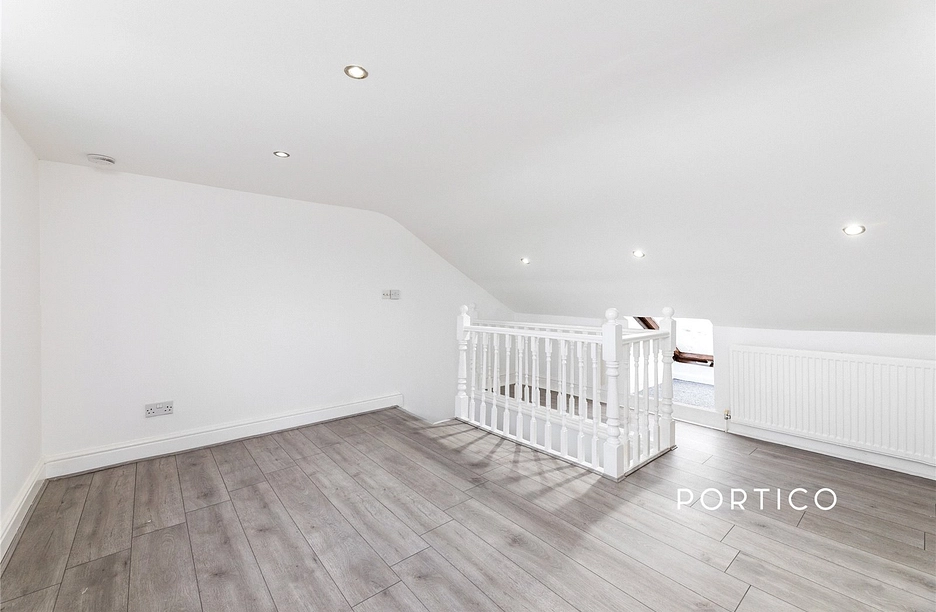 2 bedroom apartment to rent - Odessa Road, E7