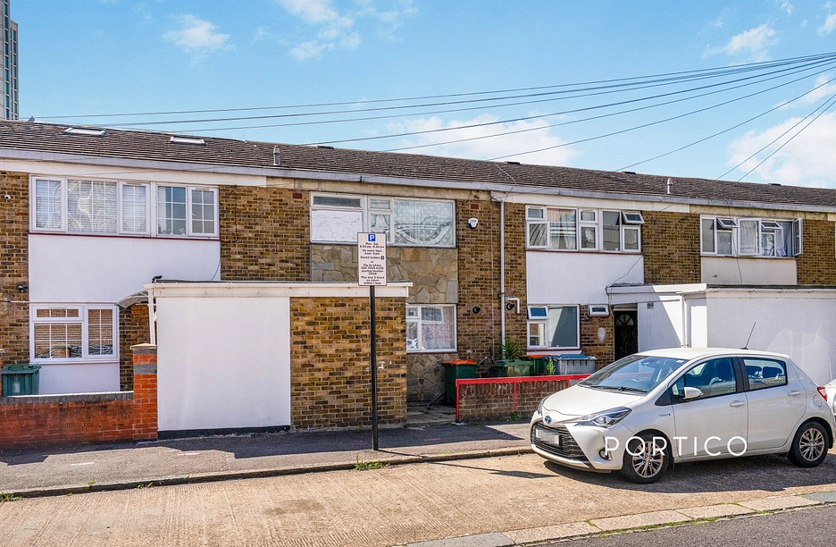 3 bedroom house to rent - Kennard Road, Stratford, London, E15 - Property View 1