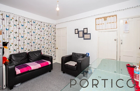 2 bedroom house to rent - Croydon Road, London, E13