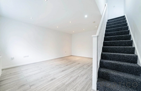 1 bedroom house to rent - Reginald Road, E7