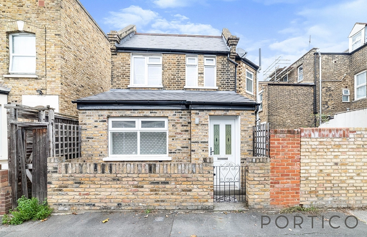 1 bedroom house to rent - Reginald Road, E7