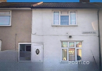 2 bedroom house to rent - Standfield Road, Dagenham, RM10 - Property View 1