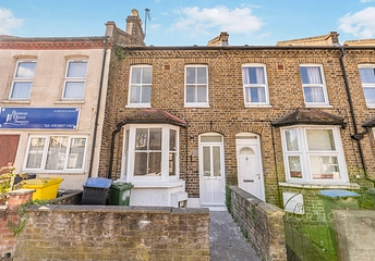 2 bedroom house to rent - Bounces Road, London, N9 - Property View 1