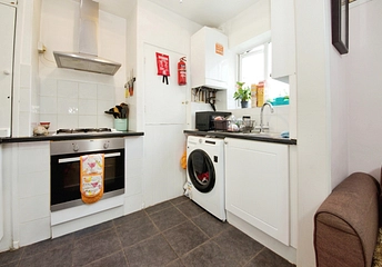 1 bedroom maisonette to rent - McEntee Avenue, London, E17