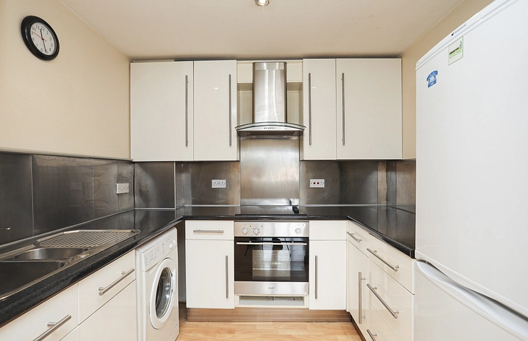 1 bedroom apartment to rent - Teresa Mews, Churchbank, London, E17