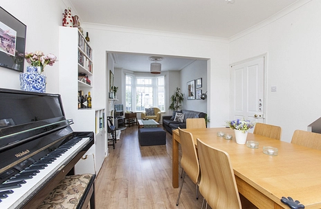 3 bedroom house to rent - Marten Road, London, E17 - Property View 3