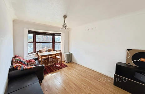 1 bedroom apartment to rent - Coppermill Lane, London, E17