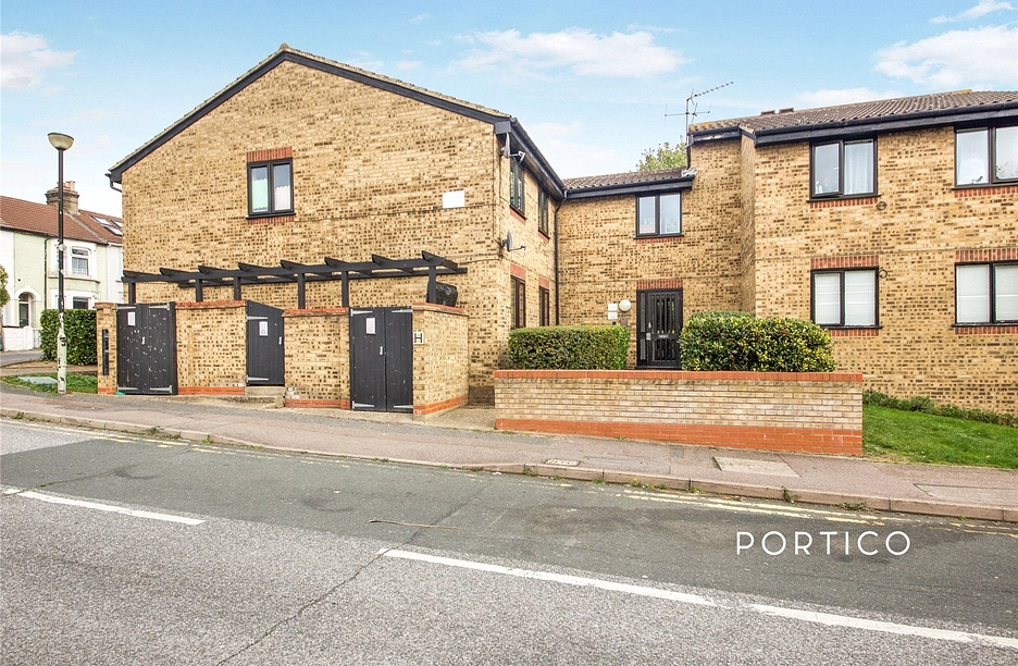 1 bedroom apartment to rent - Skinner Court, 1 Yunus Khan Close, London, E17